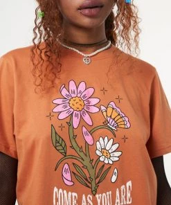 Minga London Clothing Come As You Are Flowers T-shirt