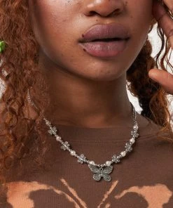 Minga London Clothing Mythical Butterfly Pearl Necklace